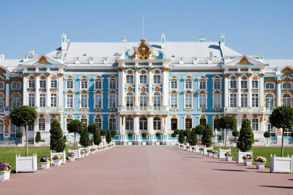 Catherine's Palace In Tsarkoie Selo jigsaw puzzle in Puzzle of the Day puzzles on TheJigsawPuzzles.com