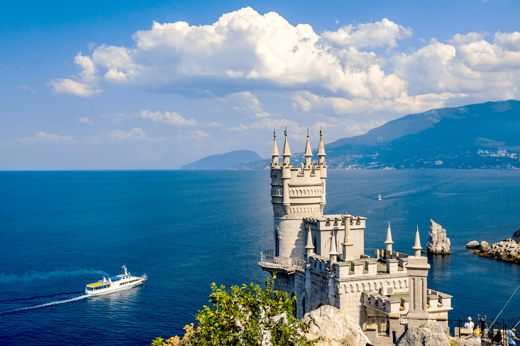 Swallow's Nest Castle in Crimea jigsaw puzzle in Castles puzzles on TheJigsawPuzzles.com