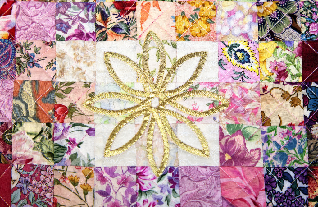 Patchwork Quilt jigsaw puzzle in Handmade puzzles on TheJigsawPuzzles.com