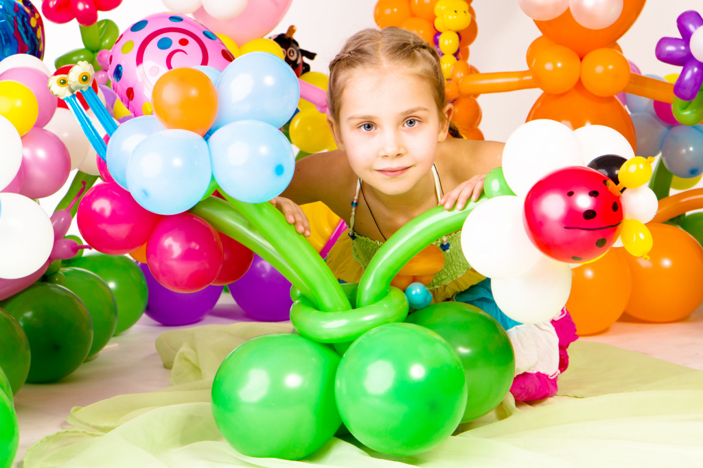 In the Balloon Forest jigsaw puzzle in People puzzles on TheJigsawPuzzles.com