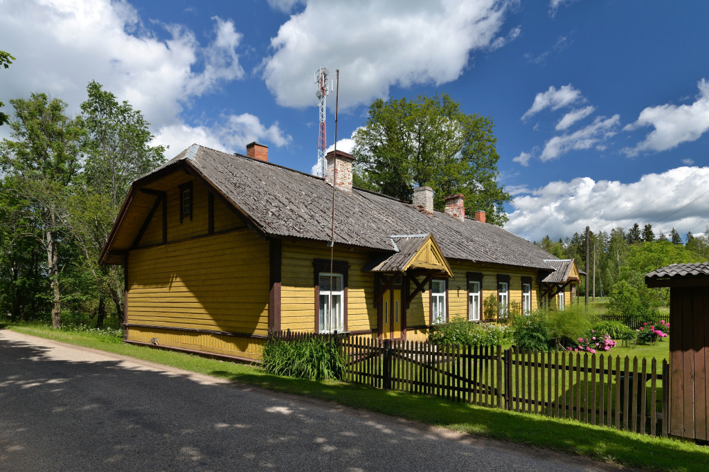 Puka Rail Station, Finland jigsaw puzzle in Street View puzzles on TheJigsawPuzzles.com
