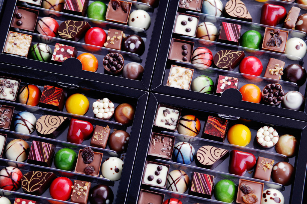 Chocolates in Gift Box jigsaw puzzle in Food & Bakery puzzles on TheJigsawPuzzles.com