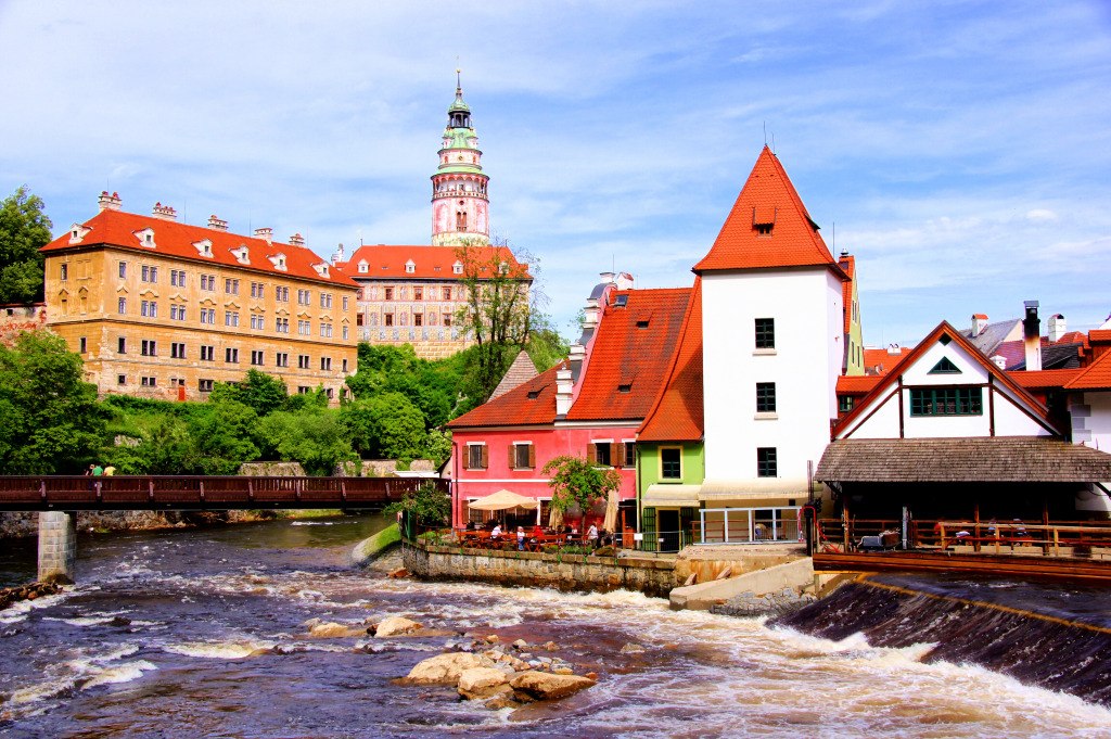 Medieval Cesky Krumlov, Czech Republic jigsaw puzzle in Castles puzzles on TheJigsawPuzzles.com