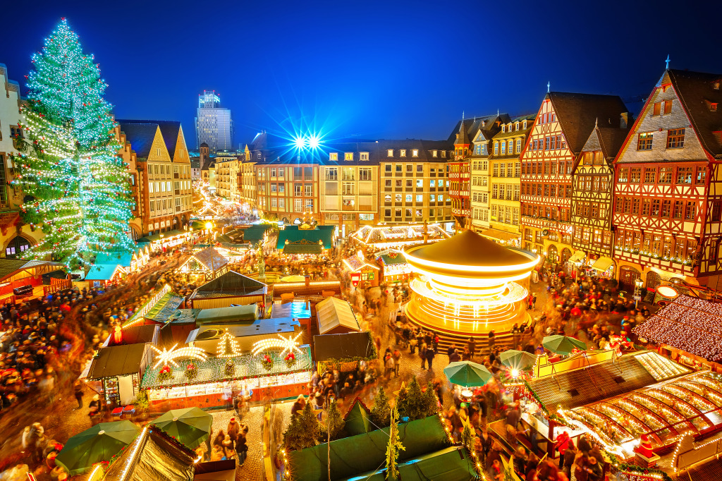 Traditional Christmas Market in Frankfurt jigsaw puzzle in Christmas & New Year puzzles on TheJigsawPuzzles.com