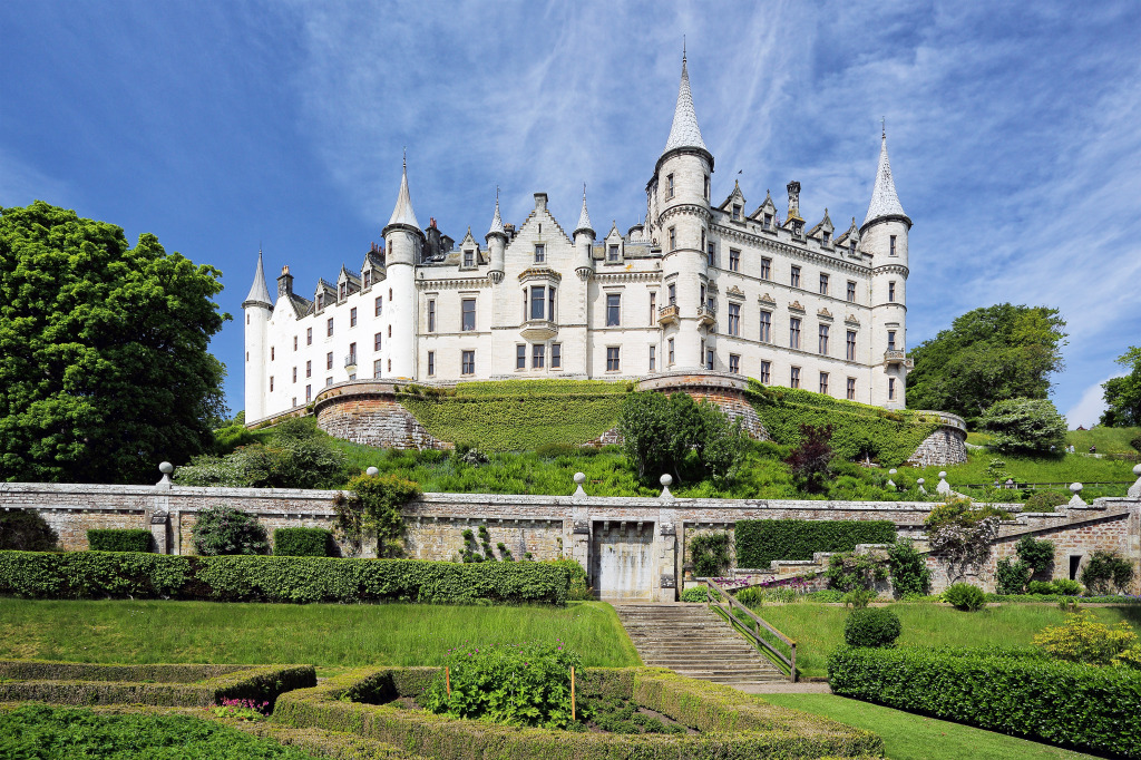 Dunrobin Castle, Golspie, Scotland jigsaw puzzle in Castles puzzles on TheJigsawPuzzles.com