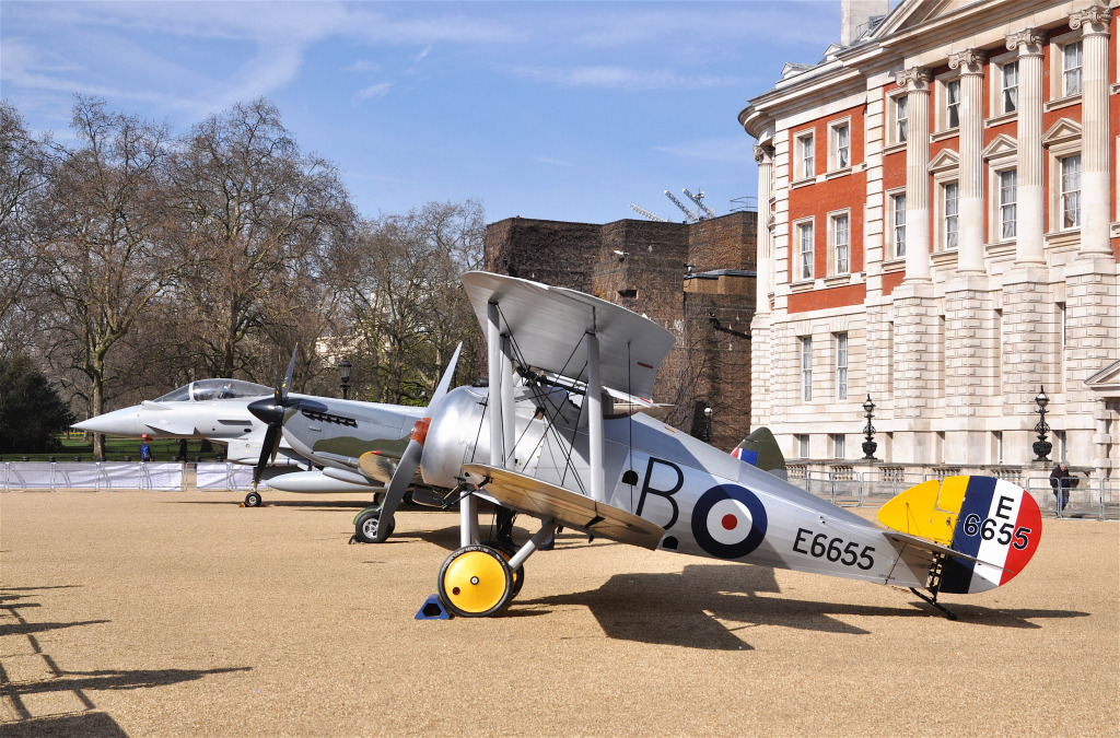 Old Aircraft on Display in London jigsaw puzzle in Aviation puzzles on TheJigsawPuzzles.com