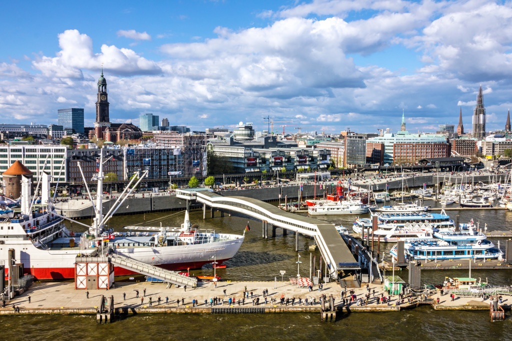 Hamburg Sea Port, Germany jigsaw puzzle in Bridges puzzles on TheJigsawPuzzles.com