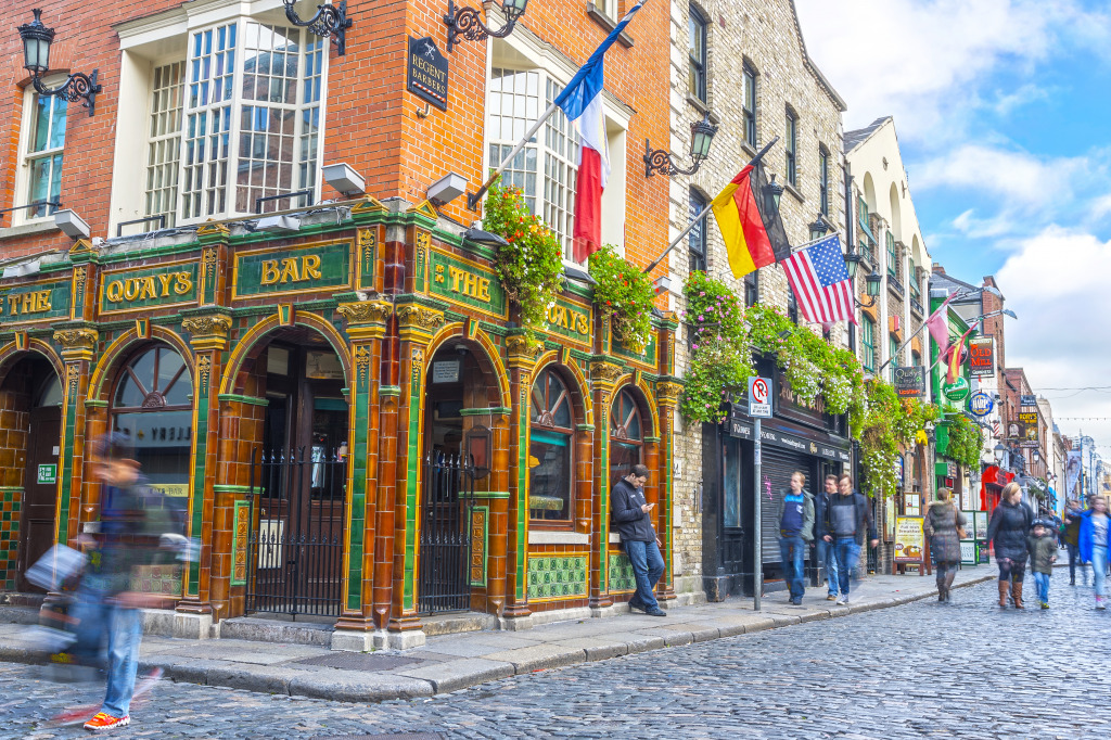 Temple Bar district in Dublin jigsaw puzzle in Street View puzzles on TheJigsawPuzzles.com