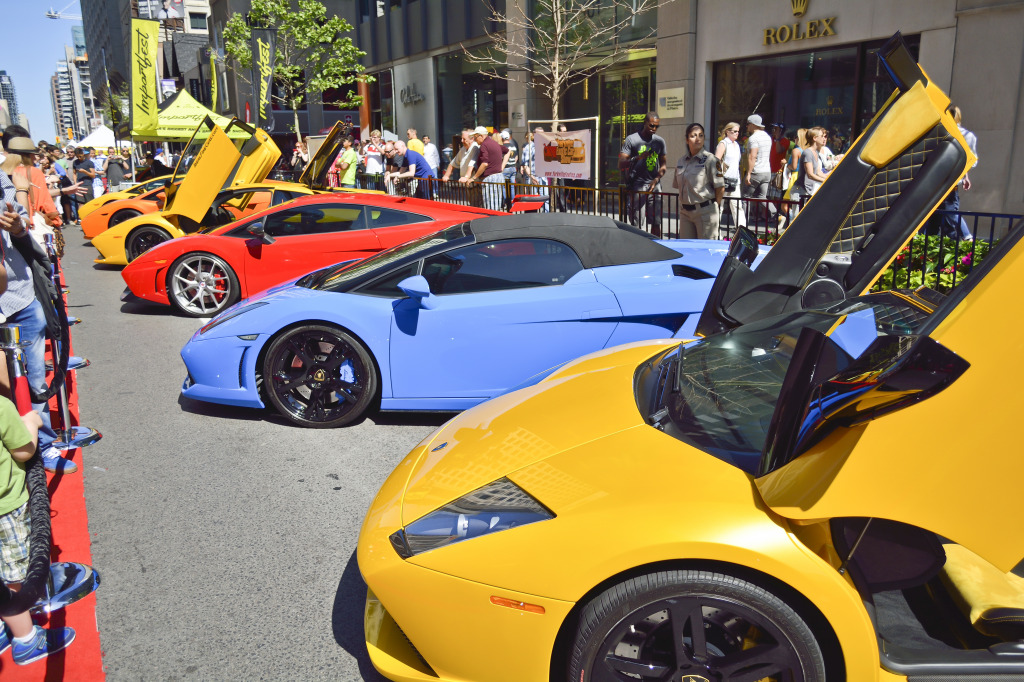 Yorkville Exotic Car Show in Toronto jigsaw puzzle in Cars & Bikes puzzles on TheJigsawPuzzles.com