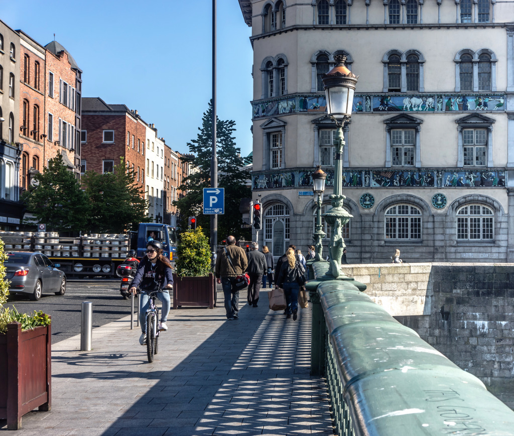 Grattan Bridge, Dublin, Ireland jigsaw puzzle in Bridges puzzles on TheJigsawPuzzles.com