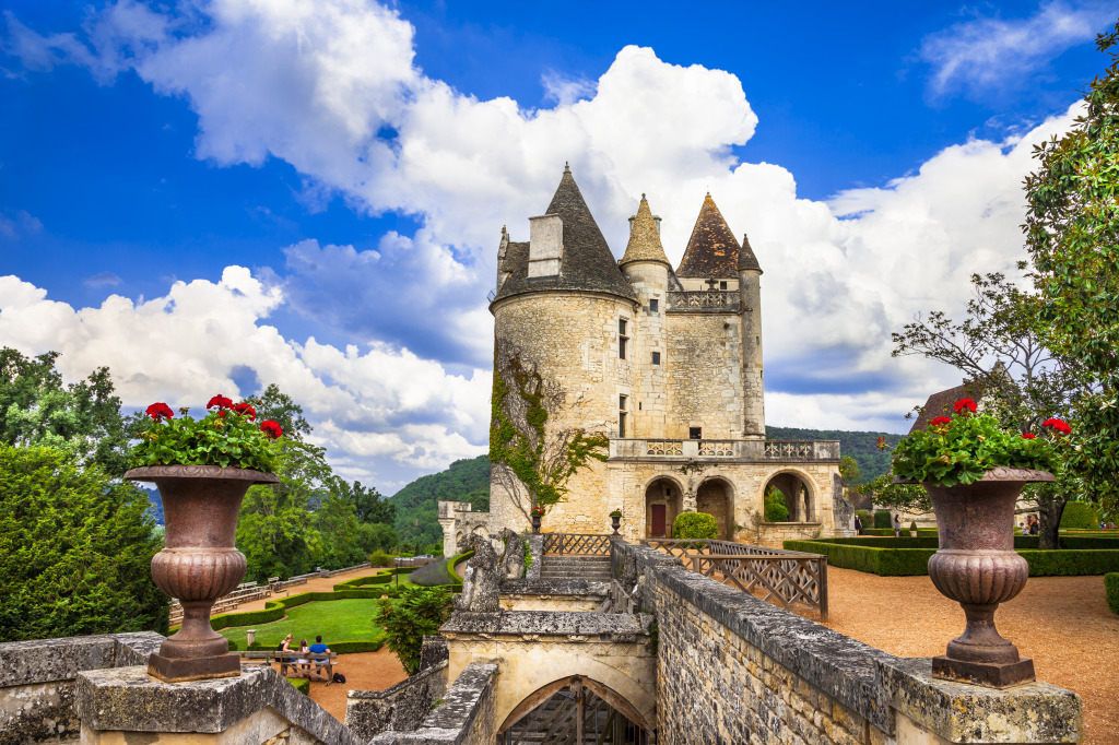 Milandes Castle, France jigsaw puzzle in Castles puzzles on TheJigsawPuzzles.com