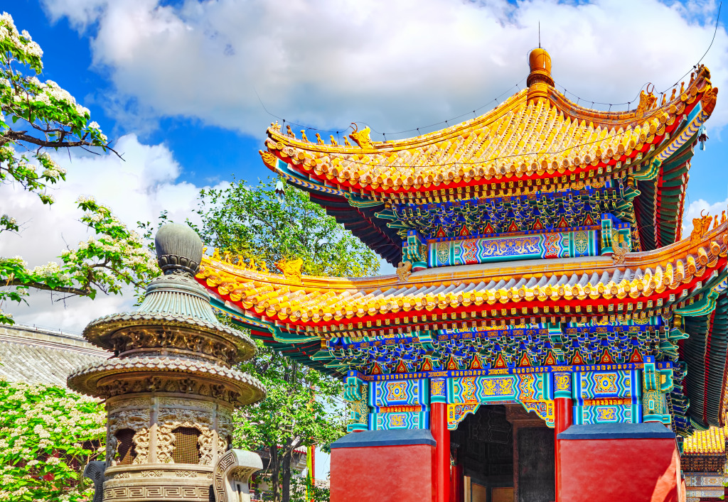 Yonghegong Lama Temple in Beijing jigsaw puzzle in Puzzle of the Day puzzles on TheJigsawPuzzles.com