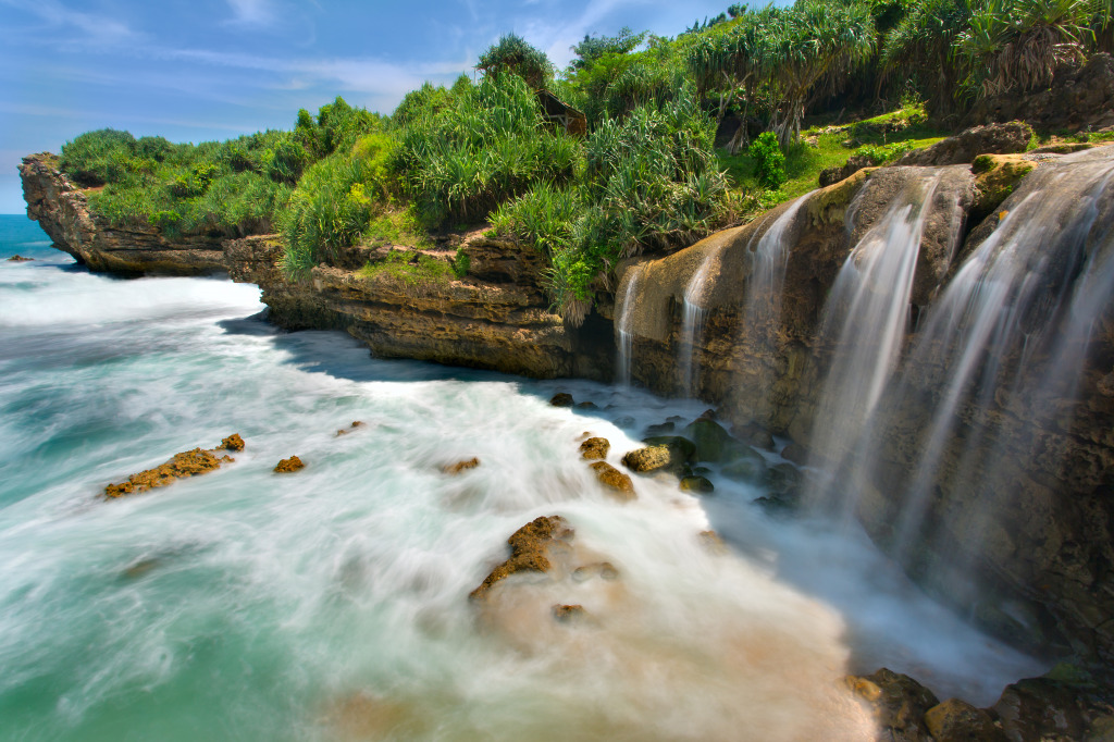 Jogan Waterfall, Java, Indonesia jigsaw puzzle in Waterfalls puzzles on TheJigsawPuzzles.com