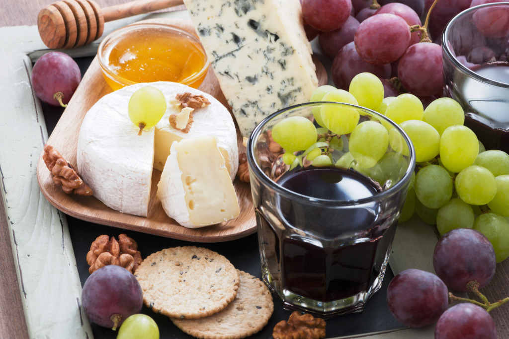 Wine and Cheese jigsaw puzzle in Food & Bakery puzzles on TheJigsawPuzzles.com