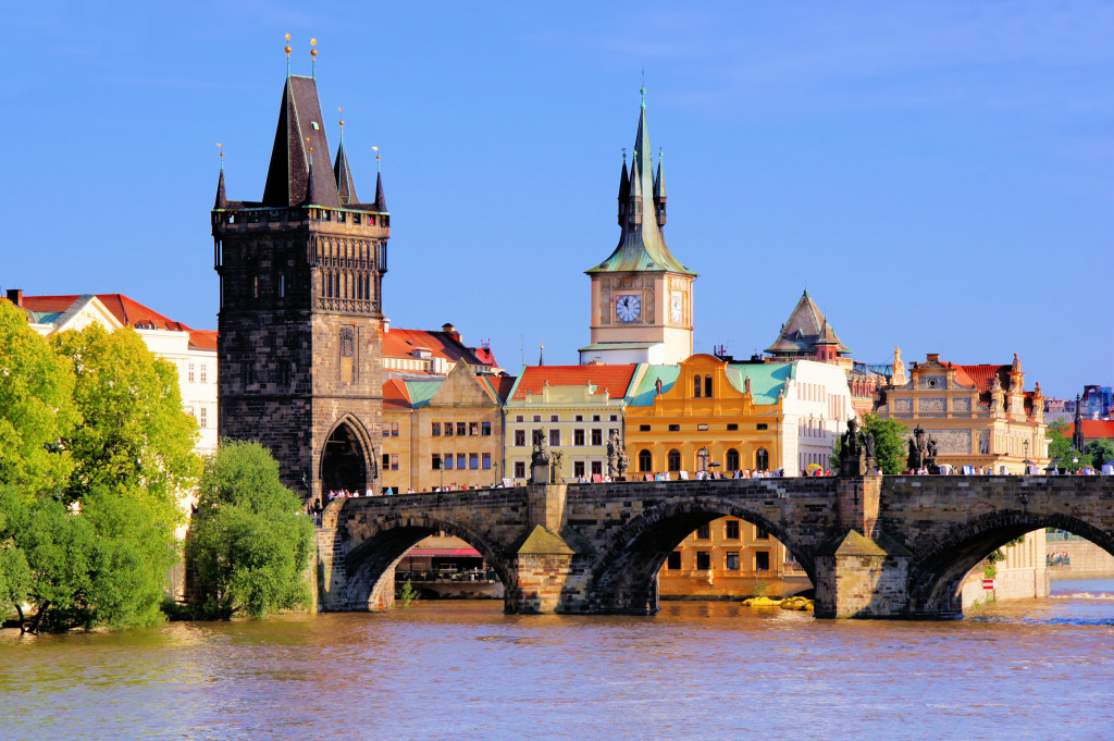 Charles Bridge, Prague, Czech Republic jigsaw puzzle in Bridges puzzles on TheJigsawPuzzles.com