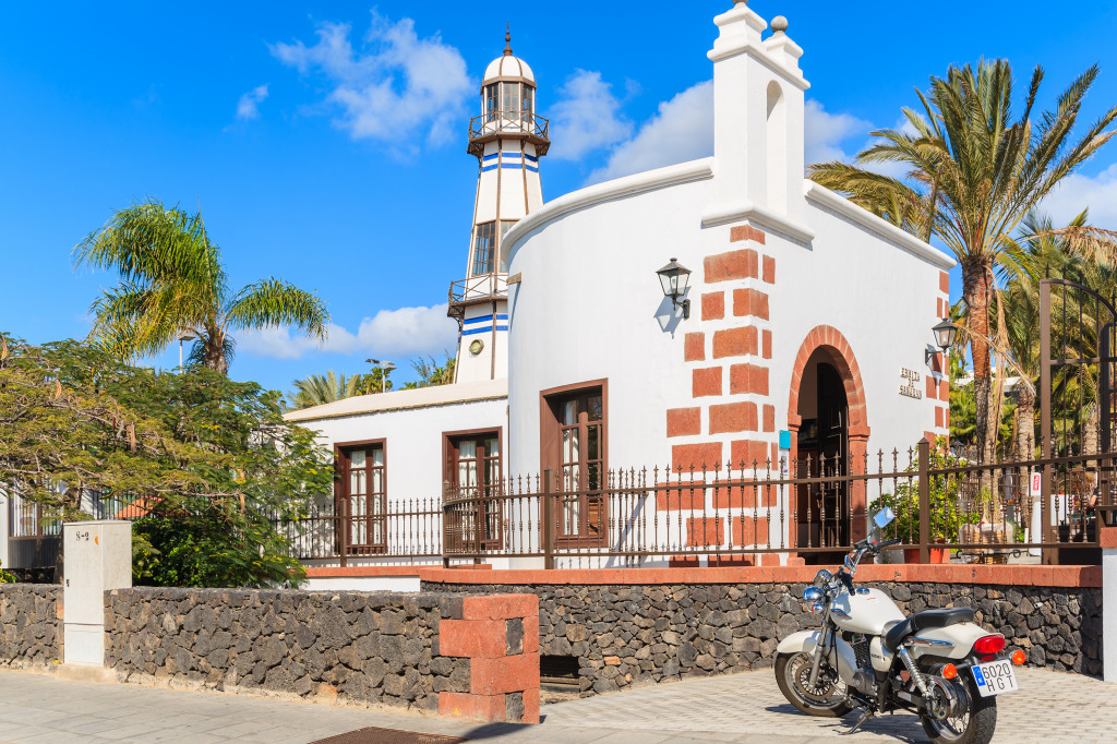 Puerto Del Carmen, Canary Islands jigsaw puzzle in Street View puzzles on TheJigsawPuzzles.com