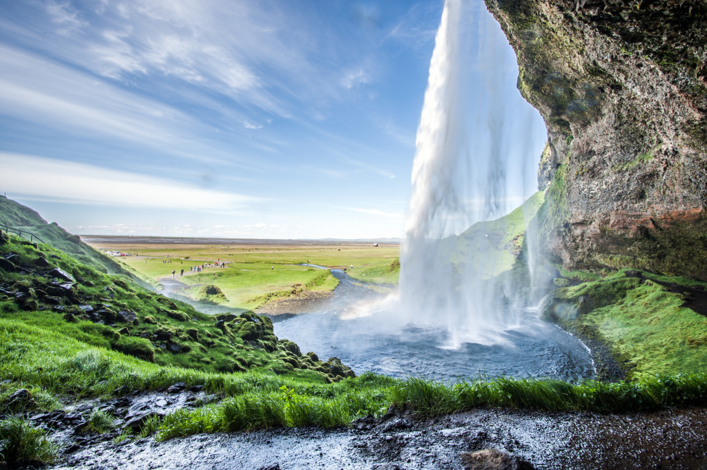 Seljalandsfoss Waterfall in Iceland jigsaw puzzle in Waterfalls puzzles on TheJigsawPuzzles.com