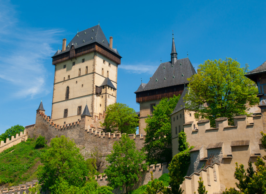 Karlstejn Castle, Czech Republic jigsaw puzzle in Castles puzzles on TheJigsawPuzzles.com