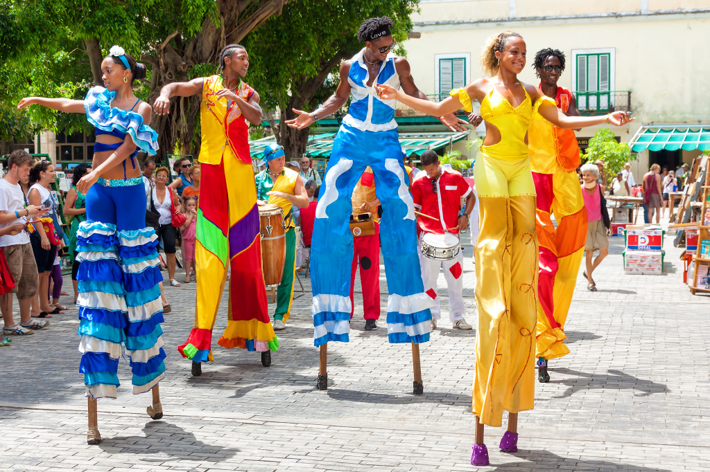 Street Dancers in Havana jigsaw puzzle in People puzzles on TheJigsawPuzzles.com