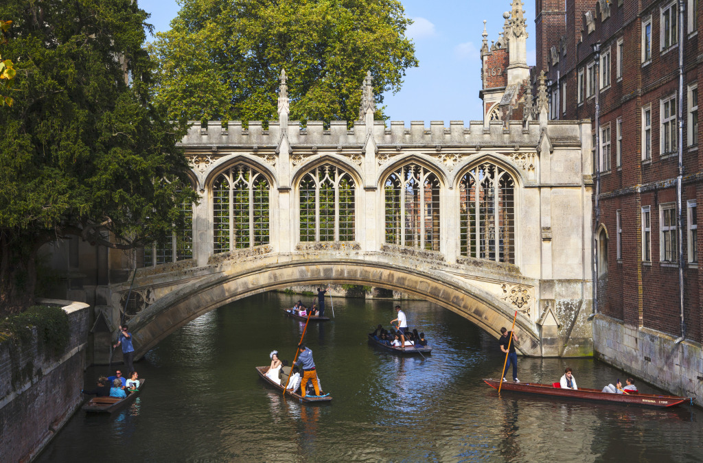 Bridge of Sighs in Cambridge, UK jigsaw puzzle in Bridges puzzles on TheJigsawPuzzles.com