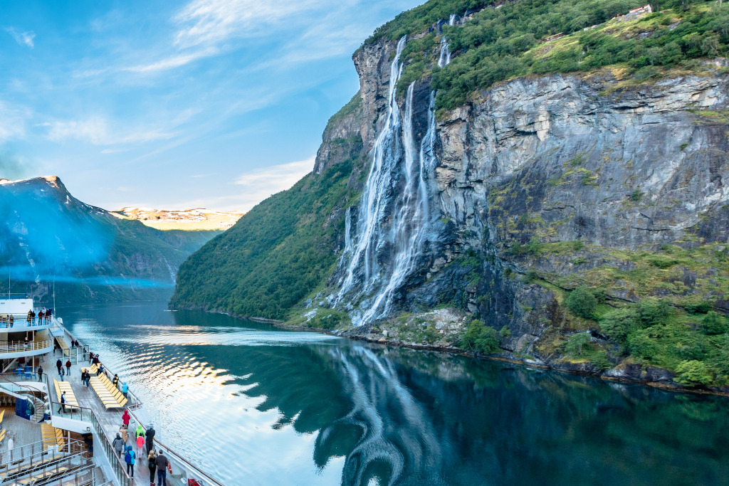 Seven Sisters Waterfall, Norway jigsaw puzzle in Waterfalls puzzles on TheJigsawPuzzles.com