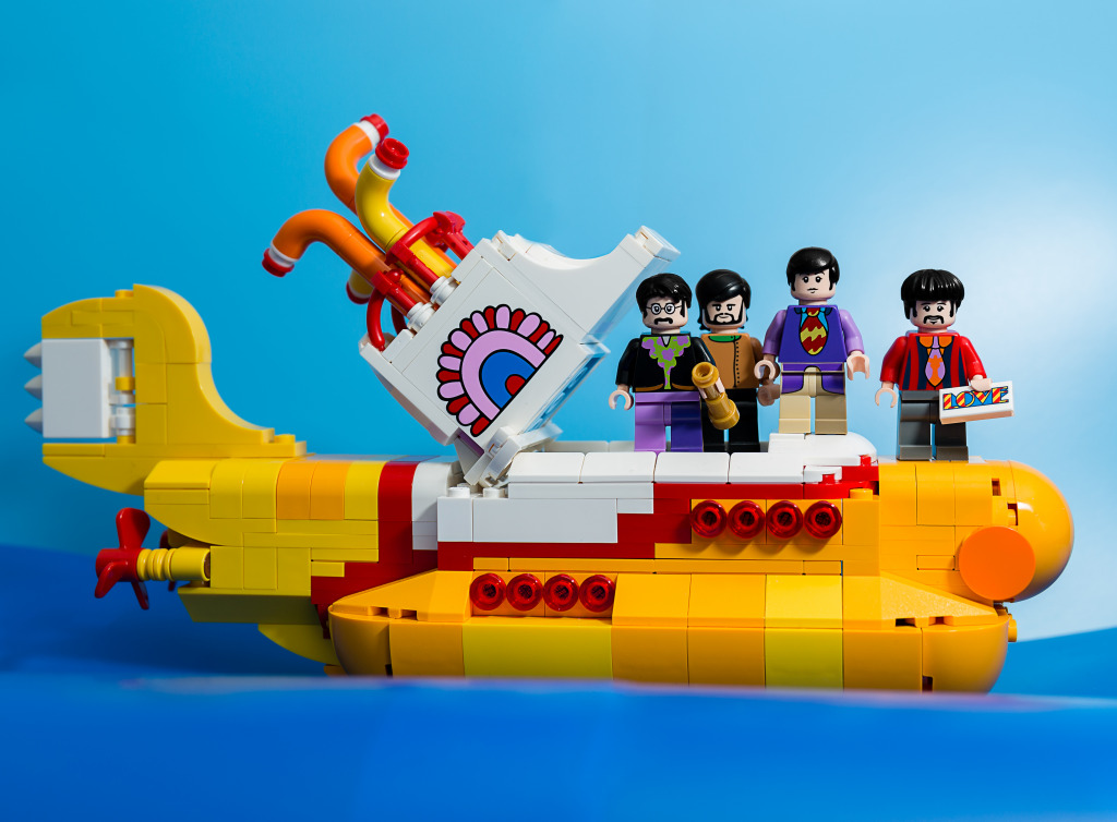 Yellow Submarine jigsaw puzzle in Macro puzzles on TheJigsawPuzzles.com