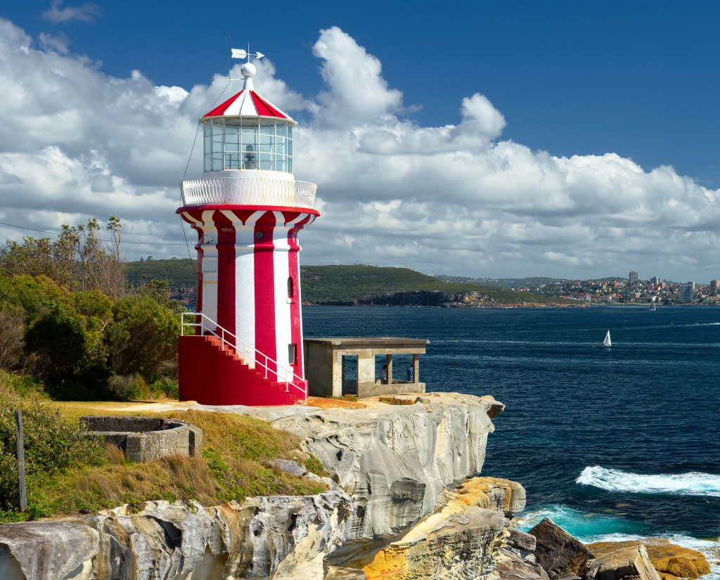 Sydney South Head Lighthouse jigsaw puzzle in Great Sightings puzzles on TheJigsawPuzzles.com