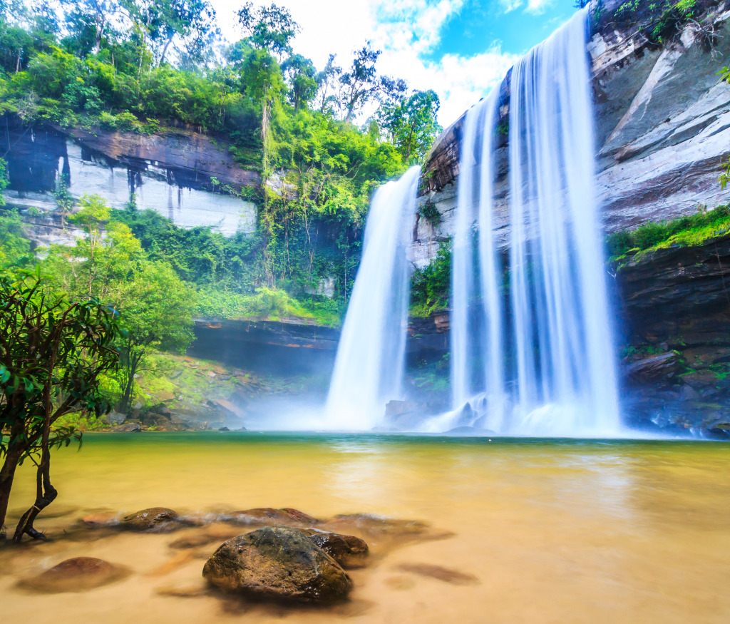 Huai Luang Waterfall, Thailand jigsaw puzzle in Waterfalls puzzles on TheJigsawPuzzles.com