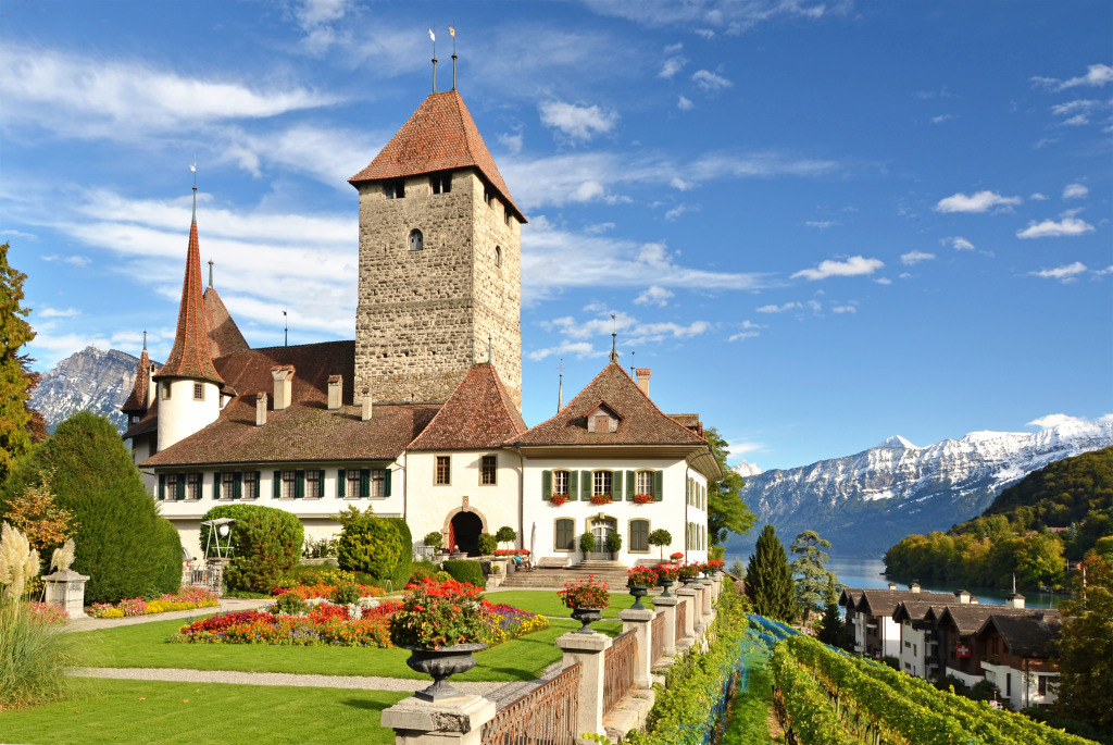 Spiez Castle, Bern, Switzerland jigsaw puzzle in Castles puzzles on TheJigsawPuzzles.com