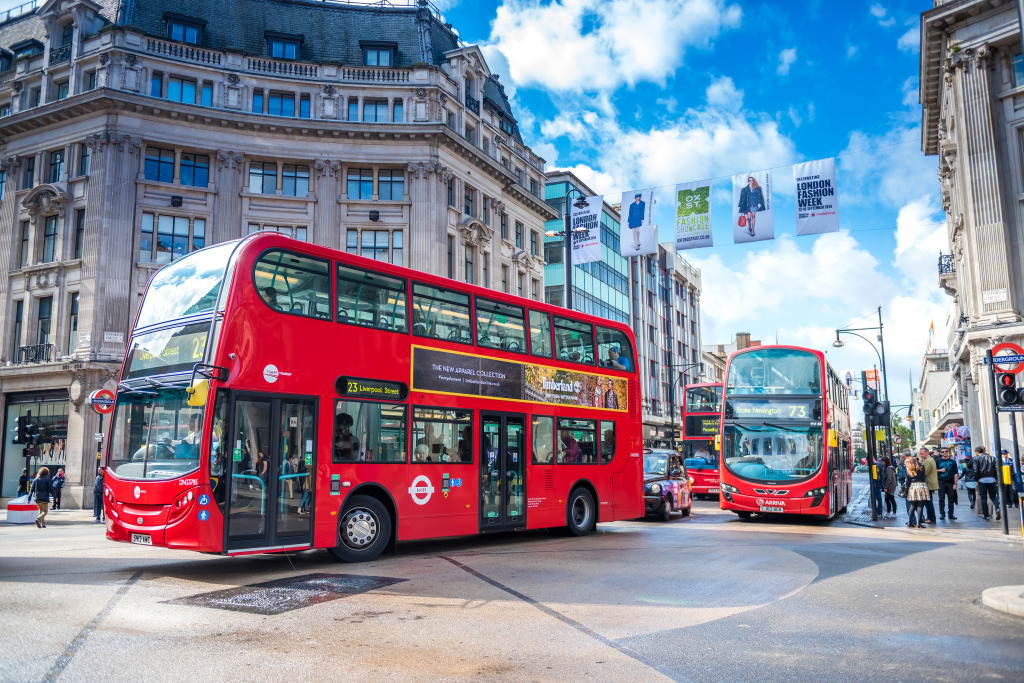 Oxford Street, London jigsaw puzzle in Street View puzzles on TheJigsawPuzzles.com