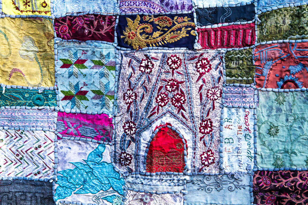 Patchwork Quilt from India jigsaw puzzle in Handmade puzzles on TheJigsawPuzzles.com