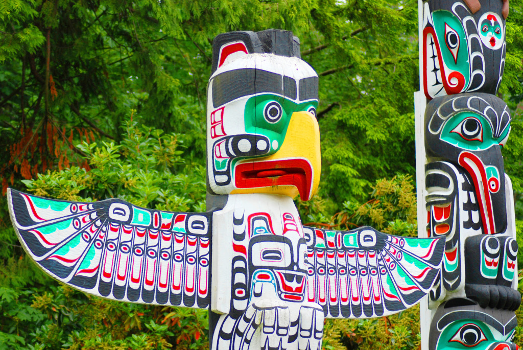 Totem Poles, Stanley Park, B.C. jigsaw puzzle in Puzzle of the Day puzzles on TheJigsawPuzzles.com