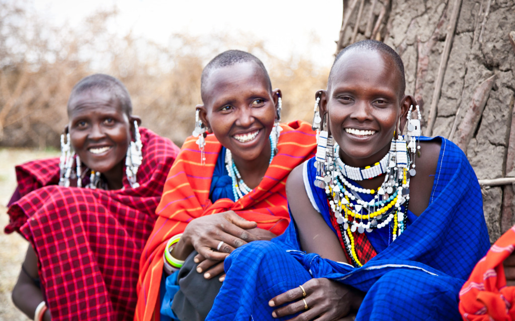 Masai Women in Tanzania jigsaw puzzle in People puzzles on TheJigsawPuzzles.com