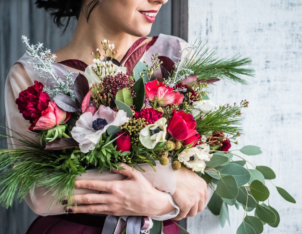 Woman With Flowers jigsaw puzzle in Flowers puzzles on TheJigsawPuzzles.com