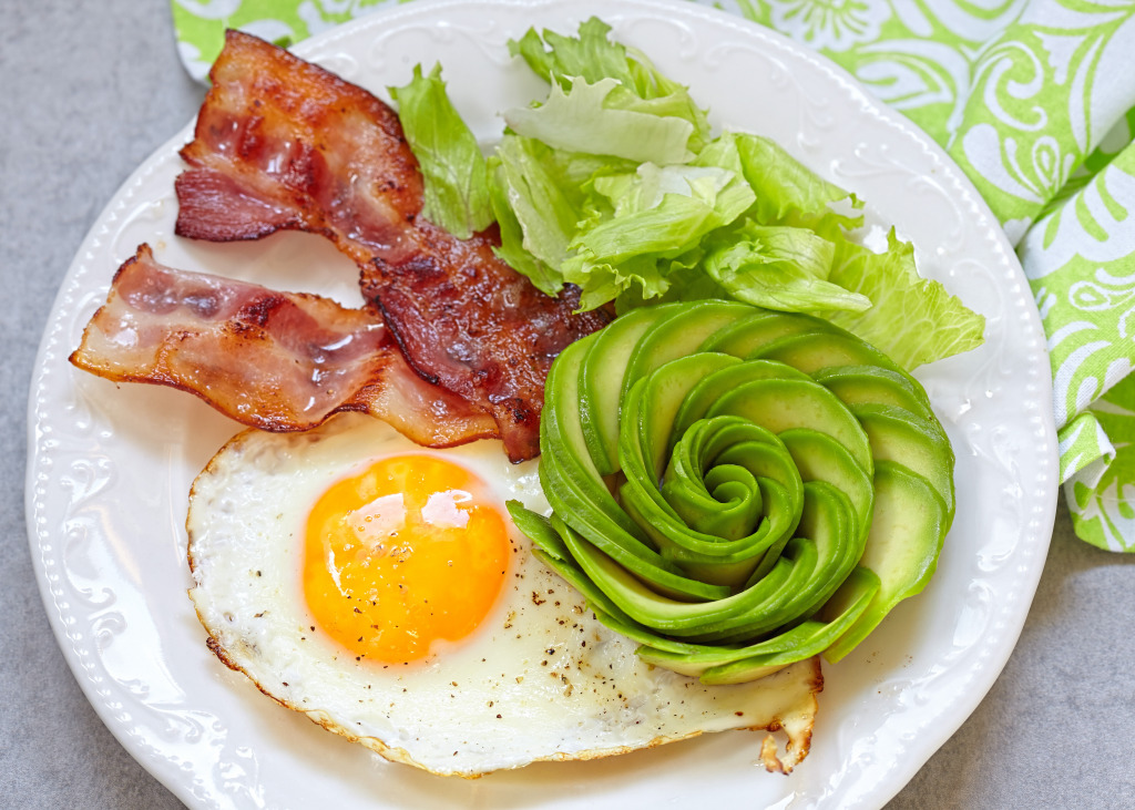 Fried Egg, Bacon and Avocado jigsaw puzzle in Food & Bakery puzzles on TheJigsawPuzzles.com