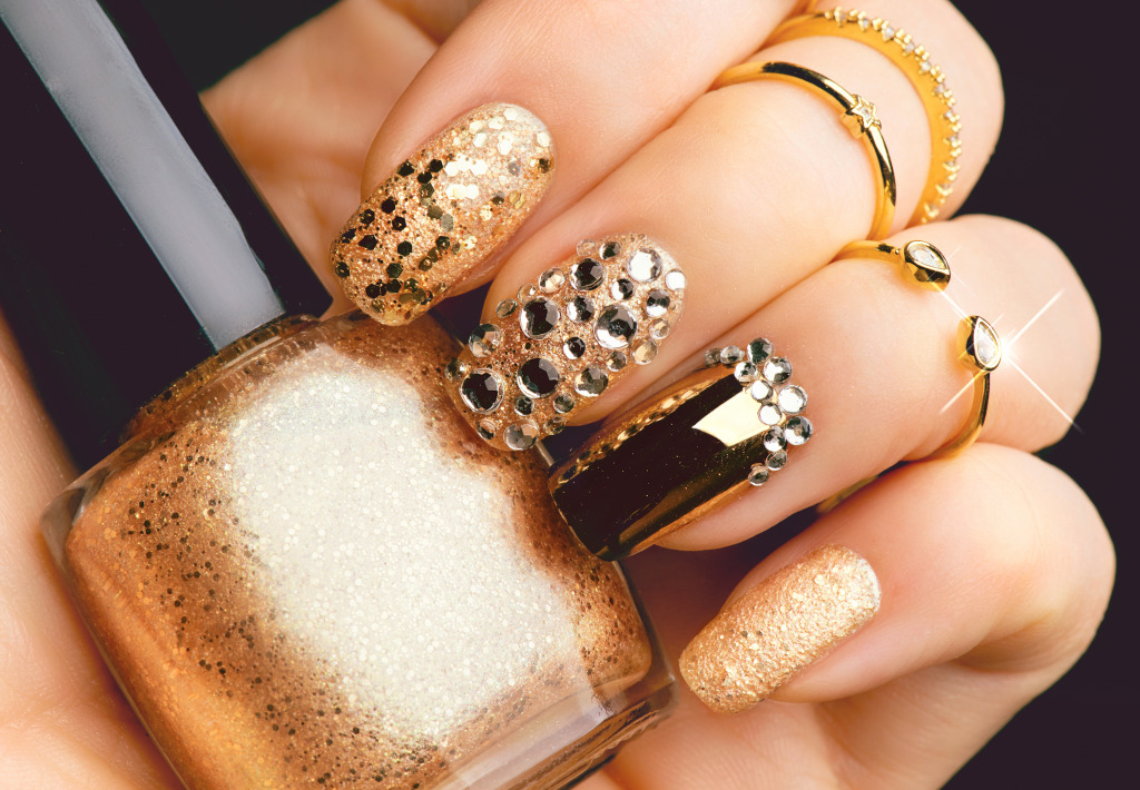 Golden Nail Art jigsaw puzzle in Macro puzzles on TheJigsawPuzzles.com