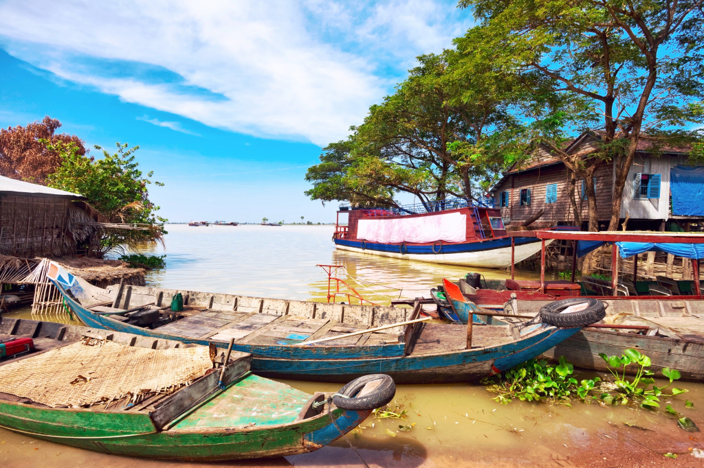Boats near the Fishing Village jigsaw puzzle in Great Sightings puzzles on TheJigsawPuzzles.com