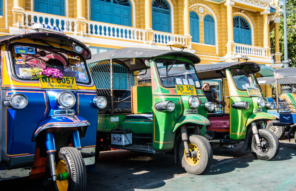 Tuktuk Taxis in Downtown Bangkok jigsaw puzzle in Cars & Bikes puzzles on TheJigsawPuzzles.com