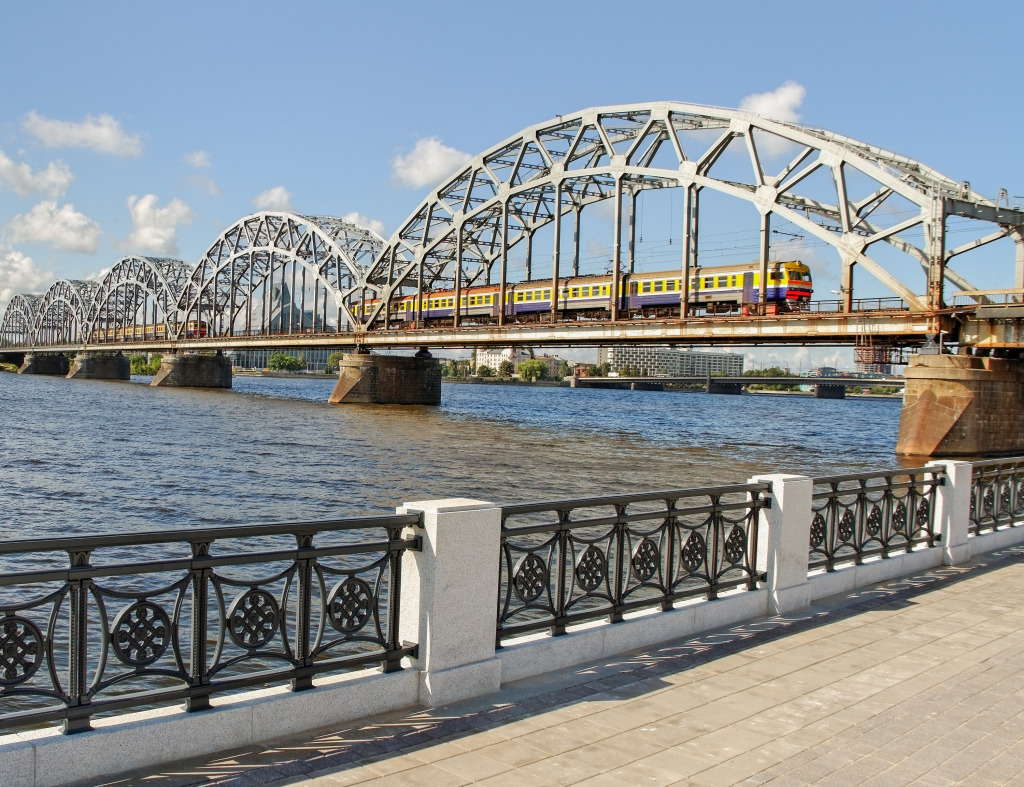 Railway Bridge in Riga, Latvia jigsaw puzzle in Bridges puzzles on TheJigsawPuzzles.com
