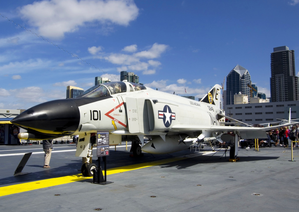 F-4 Phantom on USS Midway jigsaw puzzle in Aviation puzzles on TheJigsawPuzzles.com