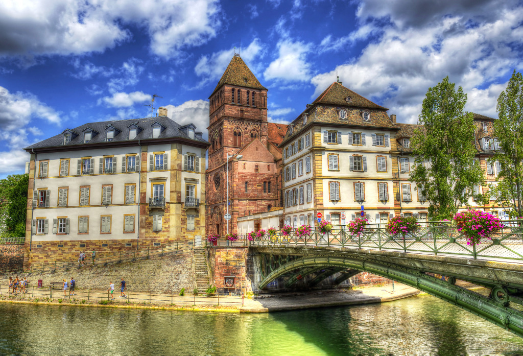 St Thomas Church, Strasbourg, France jigsaw puzzle in Bridges puzzles on TheJigsawPuzzles.com