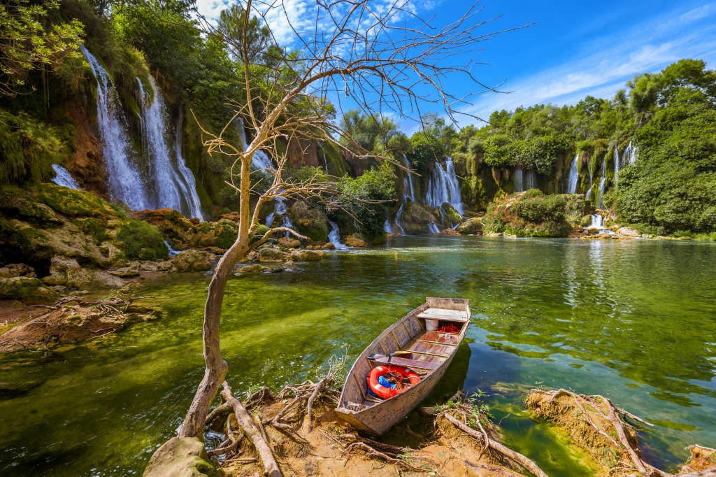 Kravice Waterfall in Bosnia and Herzegovina jigsaw puzzle in Waterfalls puzzles on TheJigsawPuzzles.com