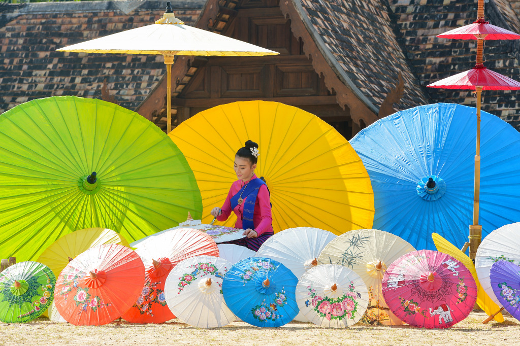 Painting Umbrellas, Chiang Mai, Thailand jigsaw puzzle in People puzzles on TheJigsawPuzzles.com