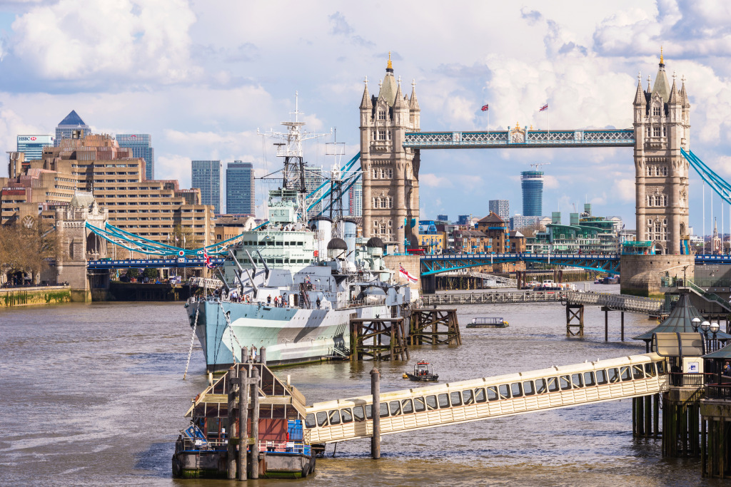 HMS Belfast and Tower Bridge, London jigsaw puzzle in Bridges puzzles on TheJigsawPuzzles.com