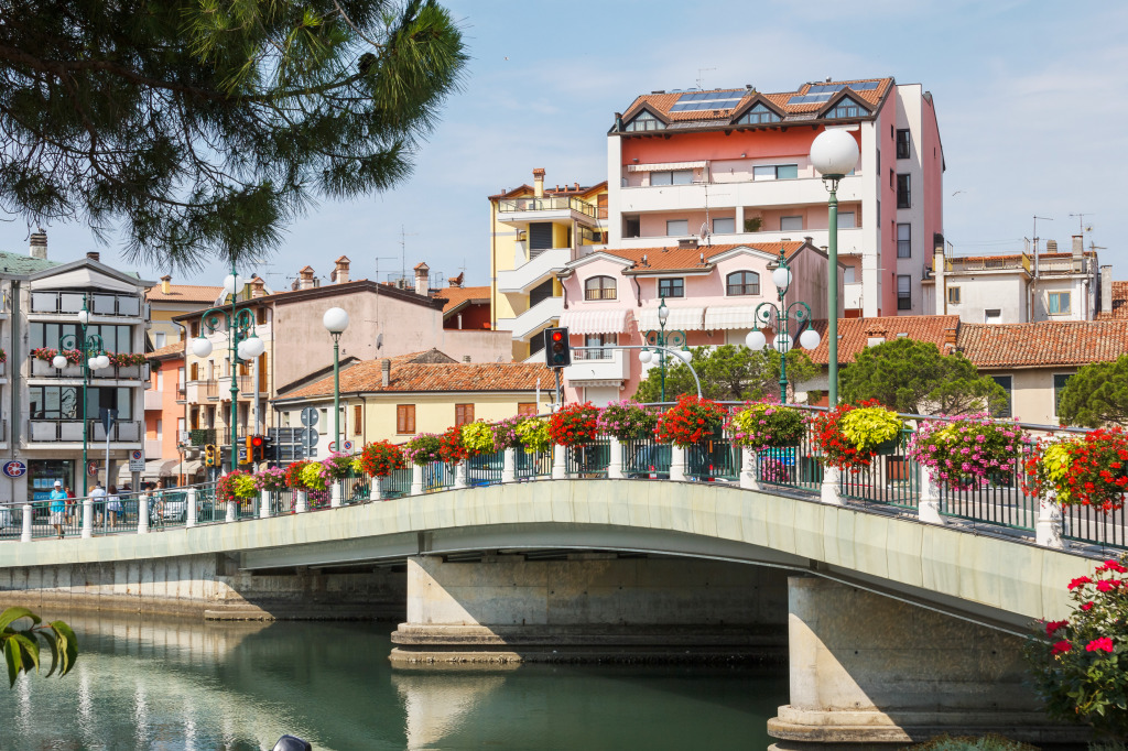 Harbor of Grado, Italy jigsaw puzzle in Bridges puzzles on TheJigsawPuzzles.com