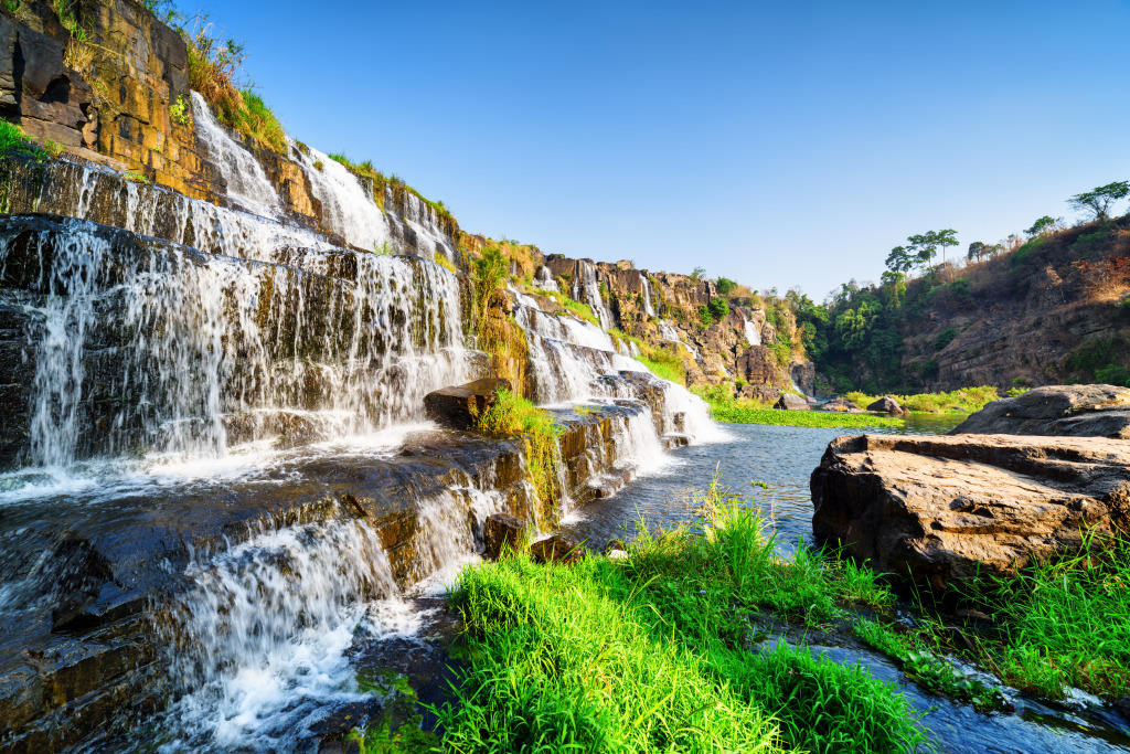 Pongour Waterfall, Vietnam jigsaw puzzle in Waterfalls puzzles on TheJigsawPuzzles.com