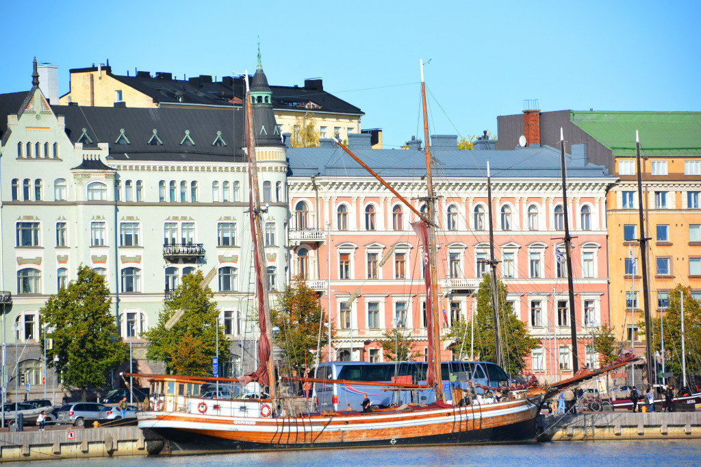 Pohjoisranta Waterfront, Helsinki, Finland jigsaw puzzle in Street View puzzles on TheJigsawPuzzles.com