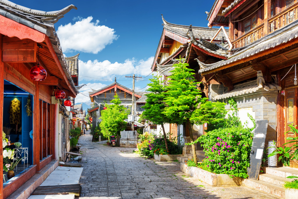 Old Town of Lijiang, Yunnan Province, China jigsaw puzzle in Street View puzzles on TheJigsawPuzzles.com