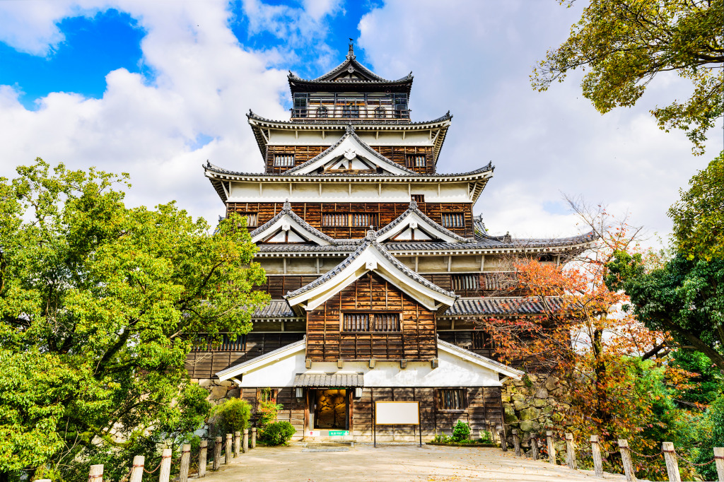 Hiroshima Castle, Japan jigsaw puzzle in Castles puzzles on TheJigsawPuzzles.com