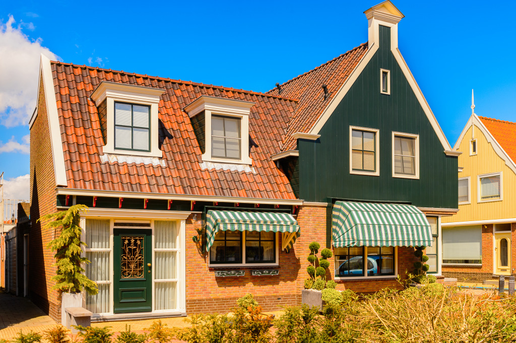 Volendam, North Holland, Netherlands jigsaw puzzle in Street View puzzles on TheJigsawPuzzles.com